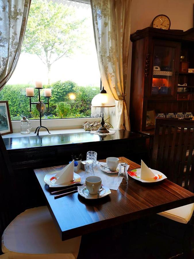 Hotel Garni Landhaus Uttum Krummhörn エクステリア 写真