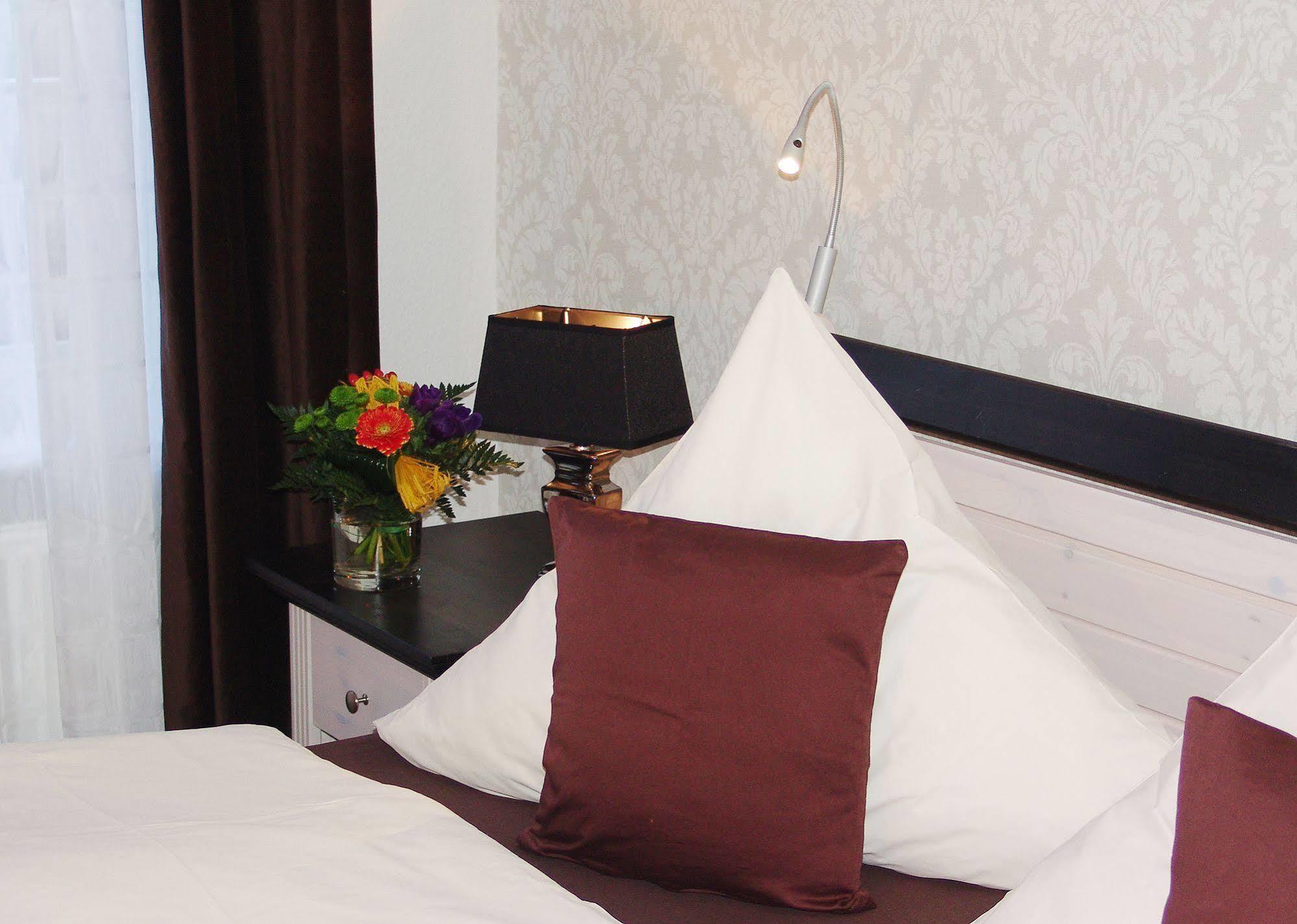 Hotel Garni Landhaus Uttum Krummhörn エクステリア 写真